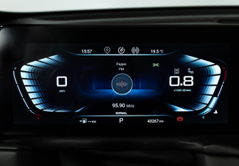 Подержанный автомобиль Exeed TXL 2023 года (12 фото)