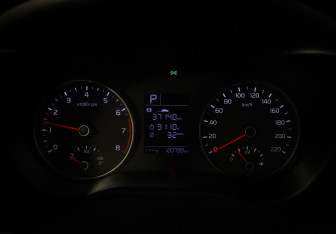 Подержанный автомобиль Kia Rio Sedan 2017 года (18 фото)