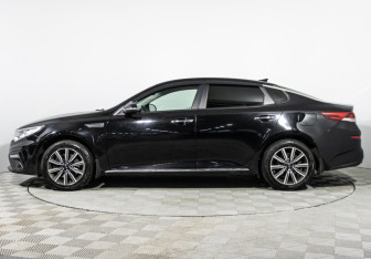 Подержанный автомобиль Kia Optima Sedan 2019 года (8 фото)
