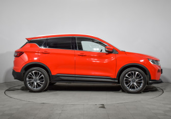 Подержанный автомобиль Geely Coolray 2023 года (4 фото)