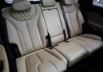 Подержанный автомобиль Hyundai Santa Fe 2022 года (31 фото)