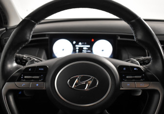 Подержанный автомобиль Hyundai Tucson 2021 года (17 фото)