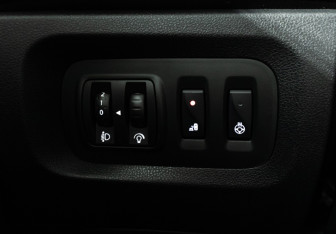 Подержанный автомобиль Renault Kaptur 2020 года (18 фото)