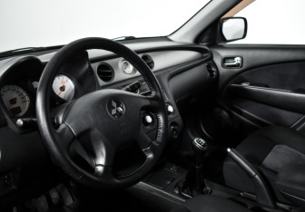 Подержанный автомобиль Mitsubishi Outlander 2006 года (9 фото)