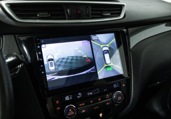 Подержанный автомобиль Nissan X-Trail 2017 года (15 фото)