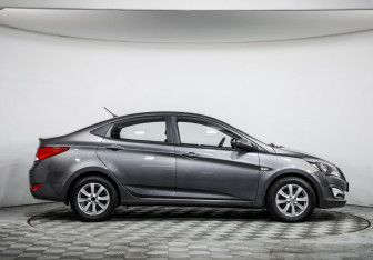 Подержанный автомобиль Hyundai Solaris Sedan 2016 года (14 фото)