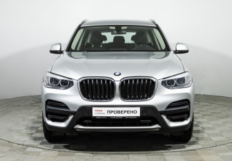 Подержанный автомобиль BMW X3 2020 года (2 фото)