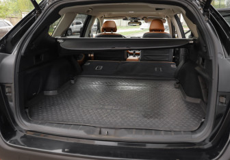 Подержанный автомобиль Subaru Outback Wagon 2022 года (38 фото)