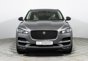 Подержанный автомобиль Jaguar F-Pace 2018 года (2 фото)