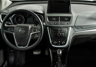 Подержанный автомобиль Opel Mokka 2012 года (14 фото)