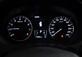 Подержанный автомобиль Mitsubishi Outlander 2019 года (17 фото)