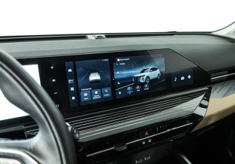 Подержанный автомобиль LIVAN X6PRO 2023 года (17 фото)