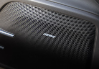 Подержанный автомобиль Porsche Cayenne 2015 года (26 фото)