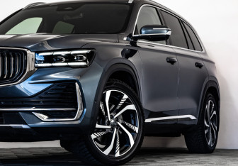 Подержанный автомобиль Geely Monjaro 2023 года (2 фото)