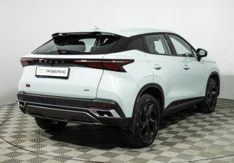 Подержанный автомобиль Omoda C5 2023 года (5 фото)