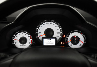 Подержанный автомобиль Honda Pilot 2012 года (21 фото)