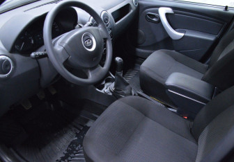 Подержанный автомобиль LADA (ВАЗ) Largus Wagon 2017 года (10 фото)