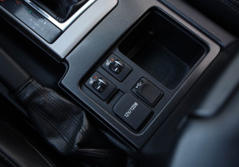 Подержанный автомобиль Toyota Land Cruiser Prado 2014 года (11 фото)