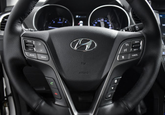 Подержанный автомобиль Hyundai Santa Fe 2015 года (18 фото)