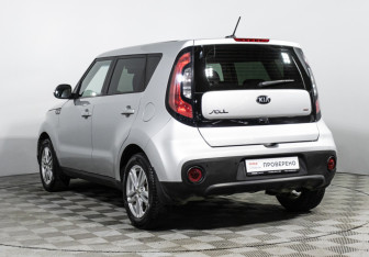 Подержанный автомобиль Kia Soul 2018 года (7 фото)