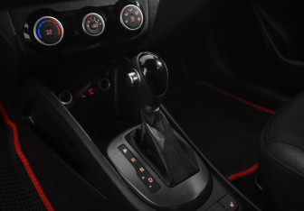 Подержанный автомобиль Kia Rio Sedan 2015 года (11 фото)