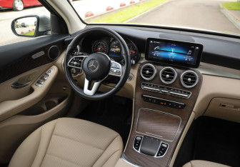 Подержанный автомобиль Mercedes-Benz GLC Coupe 2021 года (10 фото)