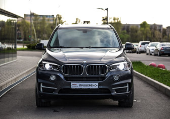 Подержанный автомобиль BMW X5 2016 года (4 фото)