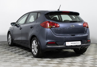 Подержанный автомобиль Kia Ceed Hatchback 2015 года (7 фото)