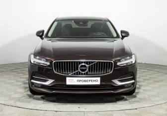 Подержанный автомобиль Volvo S90 2017 года (2 фото)