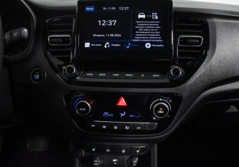 Подержанный автомобиль Hyundai Solaris Sedan 2022 года (16 фото)