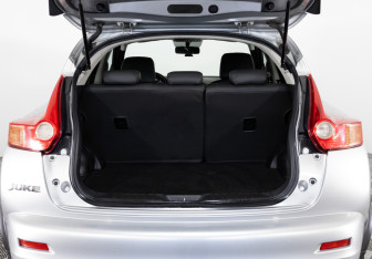 Подержанный автомобиль Nissan Juke 2012 года (21 фото)