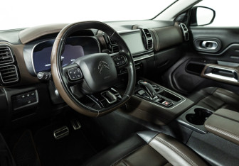 Подержанный автомобиль Citroen C5 Aircross 2020 года (11 фото)