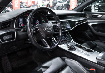 Подержанный автомобиль Audi A6 Wagon 2020 года (17 фото)