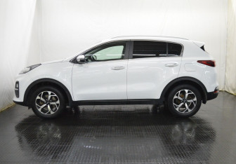 Подержанный автомобиль Kia Sportage 2021 года (8 фото)