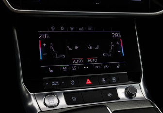 Подержанный автомобиль Audi A6 Wagon 2018 года (18 фото)