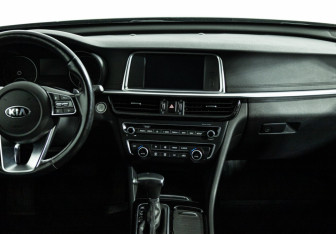 Подержанный автомобиль Kia Optima Sedan 2019 года (14 фото)
