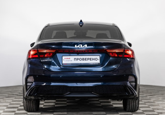 Подержанный автомобиль Kia Cerato Sedan 2021 года (6 фото)