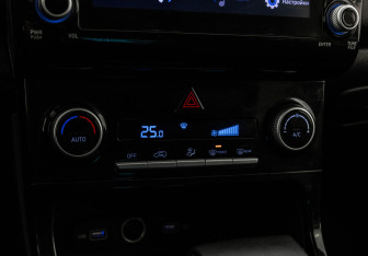 Подержанный автомобиль Hyundai Creta 2022 года (15 фото)