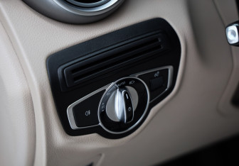 Подержанный автомобиль Mercedes-Benz GLC Coupe 2016 года (19 фото)