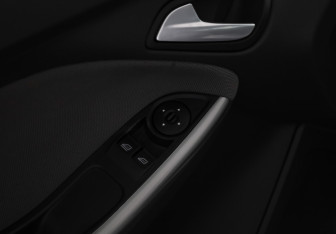 Подержанный автомобиль Ford Focus Hatchback 2013 года (13 фото)