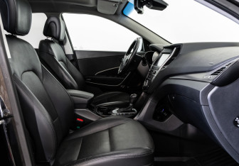 Подержанный автомобиль Hyundai Santa Fe 2018 года (23 фото)