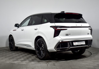 Подержанный автомобиль Hongqi HS3 2025 года (7 фото)