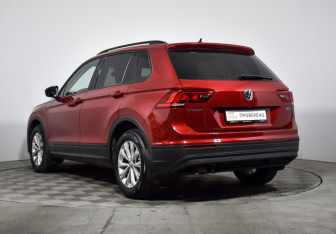 Подержанный автомобиль Volkswagen Tiguan 2020 года (7 фото)