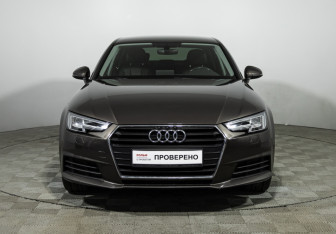 Подержанный автомобиль Audi A4 Sedan 2018 года (2 фото)
