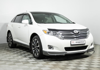 Подержанный автомобиль Toyota Venza 2010 года (3 фото)
