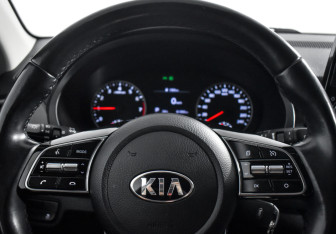 Подержанный автомобиль Kia Seltos 2021 года (17 фото)