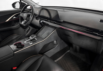 Подержанный автомобиль Omoda C5 2023 года (12 фото)