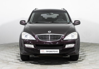 Подержанный автомобиль SsangYong Kyron 2008 года (2 фото)