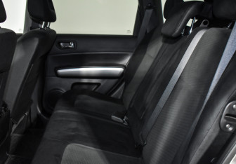 Подержанный автомобиль Nissan X-Trail 2012 года (12 фото)