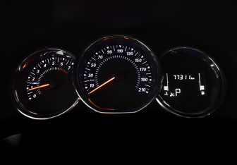 Подержанный автомобиль Renault Sandero 2020 года (19 фото)